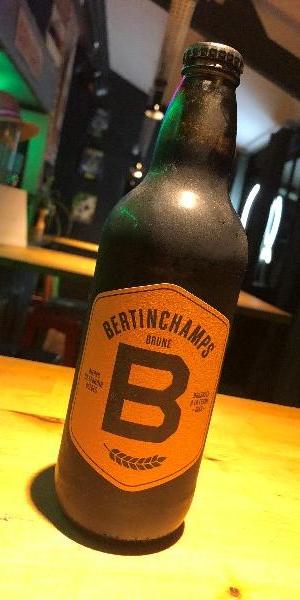 La Bertinchamps, bière brune équilibrée à la mousse crémeuse 